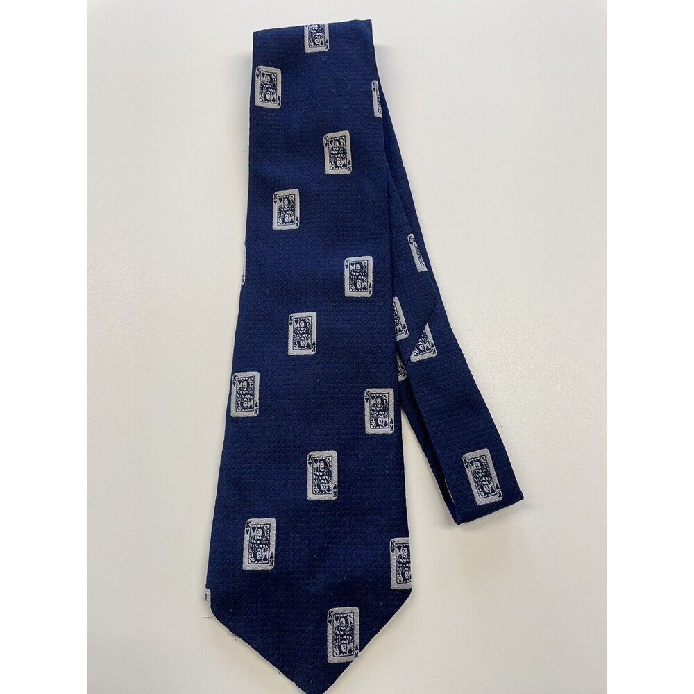 Castle Neck Tie King Card